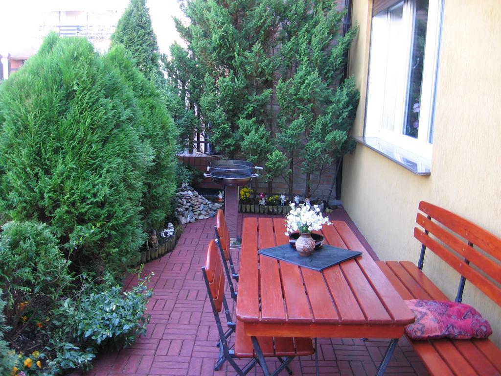Apartament Zuzia Dzwirzyno Bagian luar foto