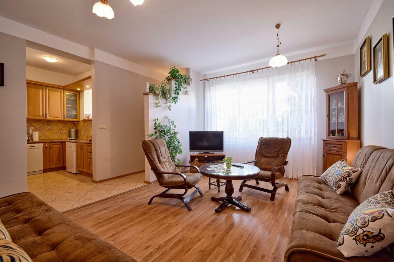 Apartament Zuzia Dzwirzyno Bagian luar foto